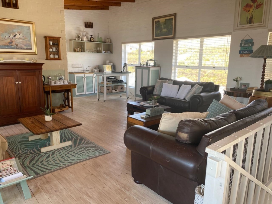 4 Bedroom Property for Sale in Pringle Bay Western Cape